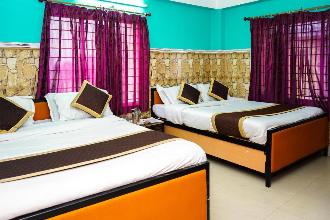 Tirupati Lodge Njp Siliguri Exterior foto