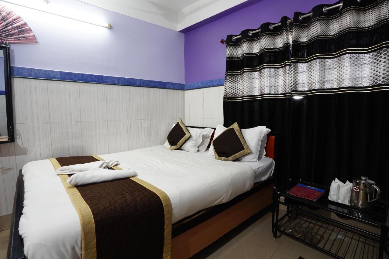 Tirupati Lodge Njp Siliguri Exterior foto