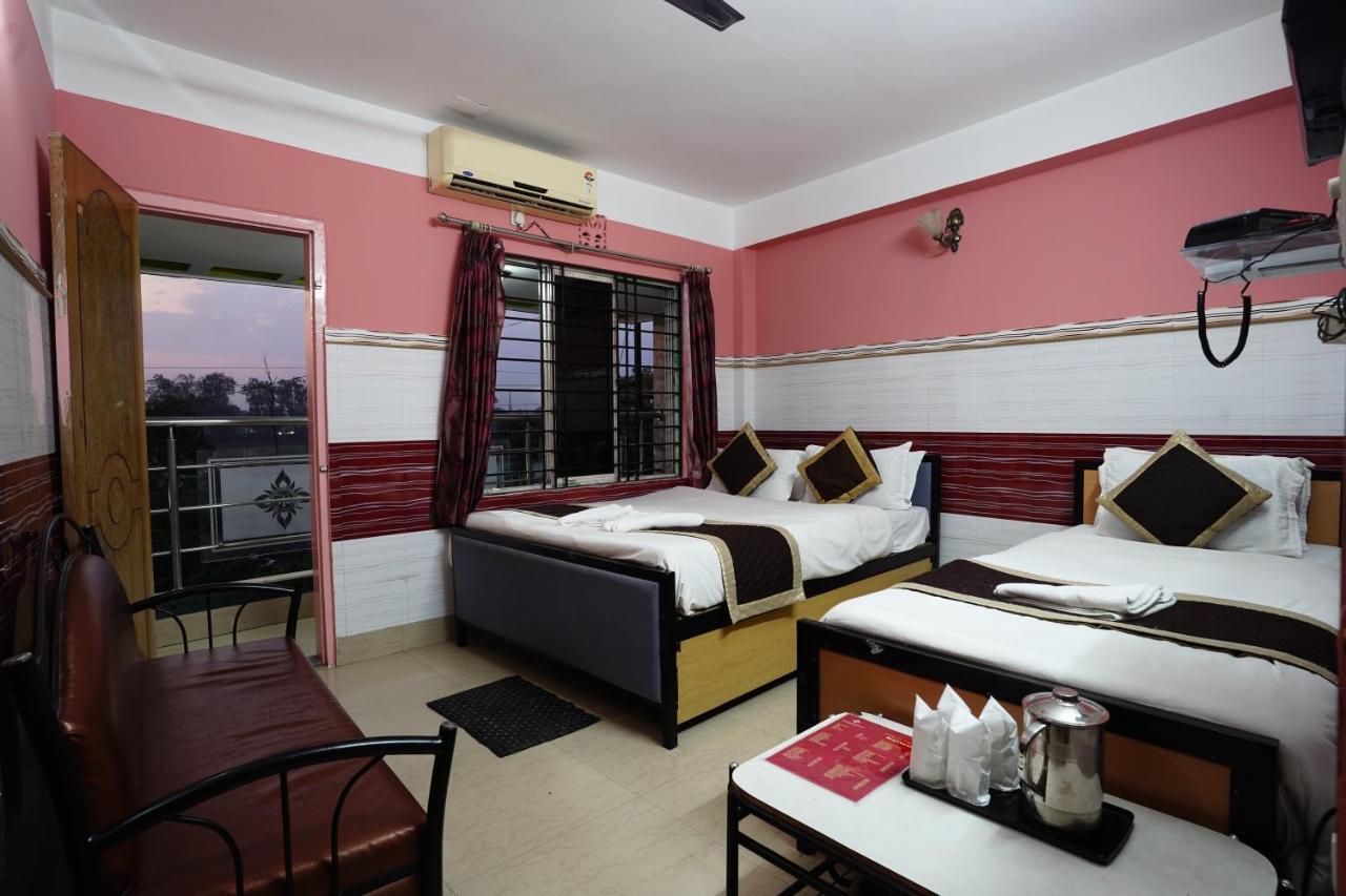 Tirupati Lodge Njp Siliguri Exterior foto