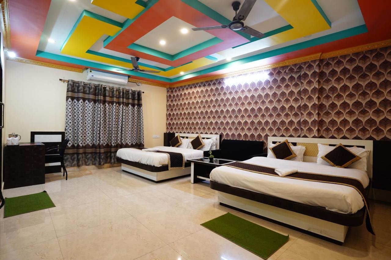 Tirupati Lodge Njp Siliguri Exterior foto