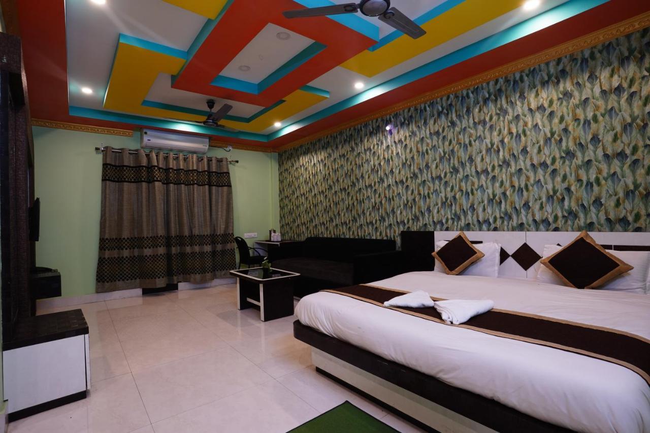 Tirupati Lodge Njp Siliguri Exterior foto