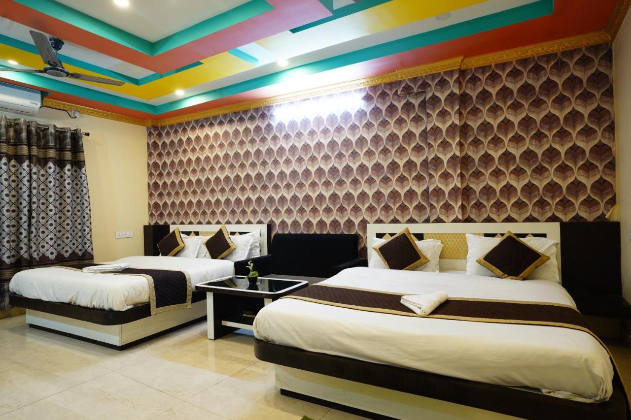 Tirupati Lodge Njp Siliguri Exterior foto