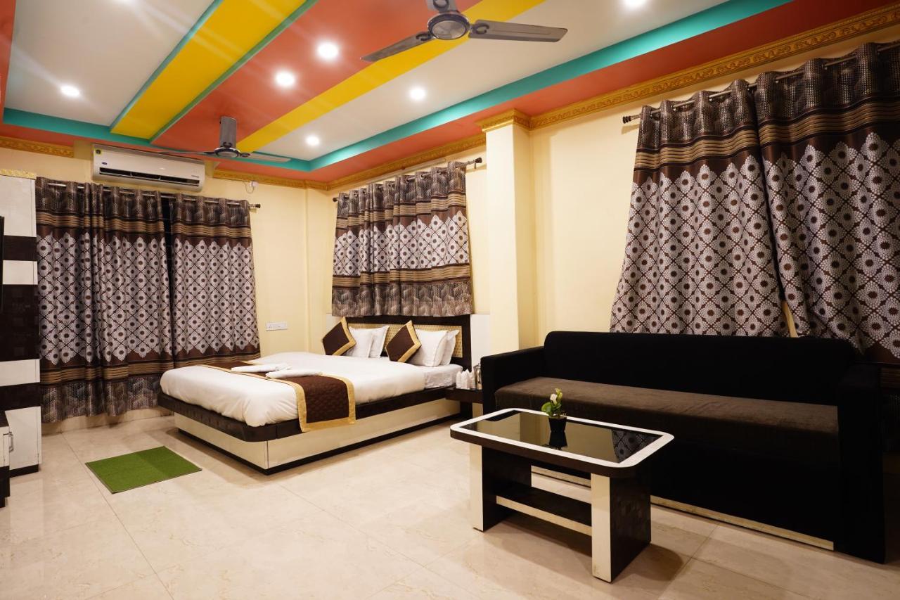 Tirupati Lodge Njp Siliguri Exterior foto