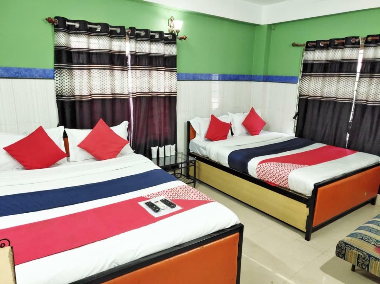 Tirupati Lodge Njp Siliguri Exterior foto