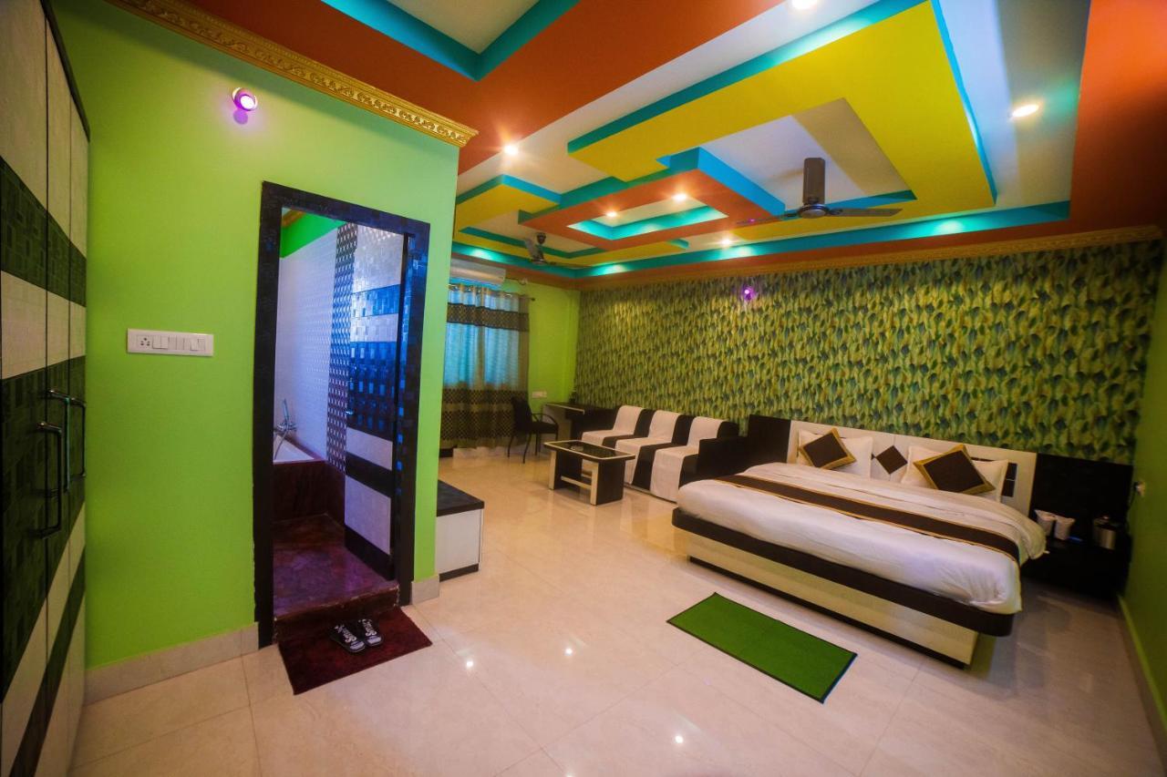 Tirupati Lodge Njp Siliguri Exterior foto