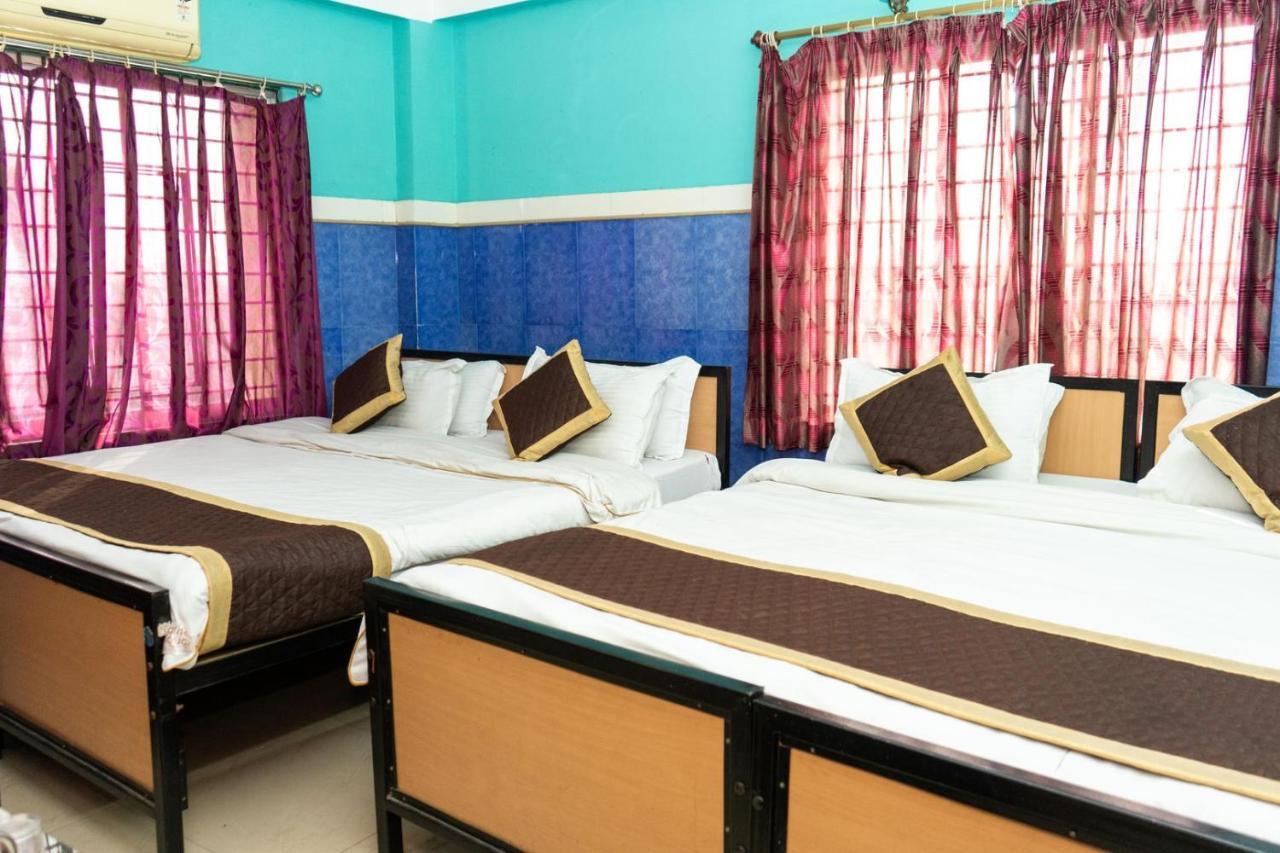 Tirupati Lodge Njp Siliguri Exterior foto