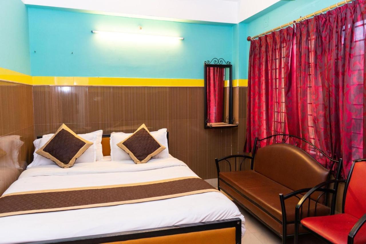 Tirupati Lodge Njp Siliguri Exterior foto