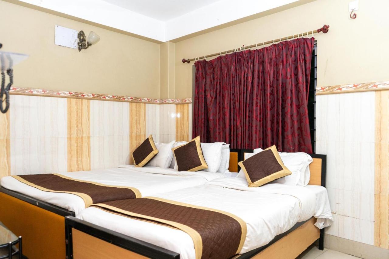 Tirupati Lodge Njp Siliguri Exterior foto